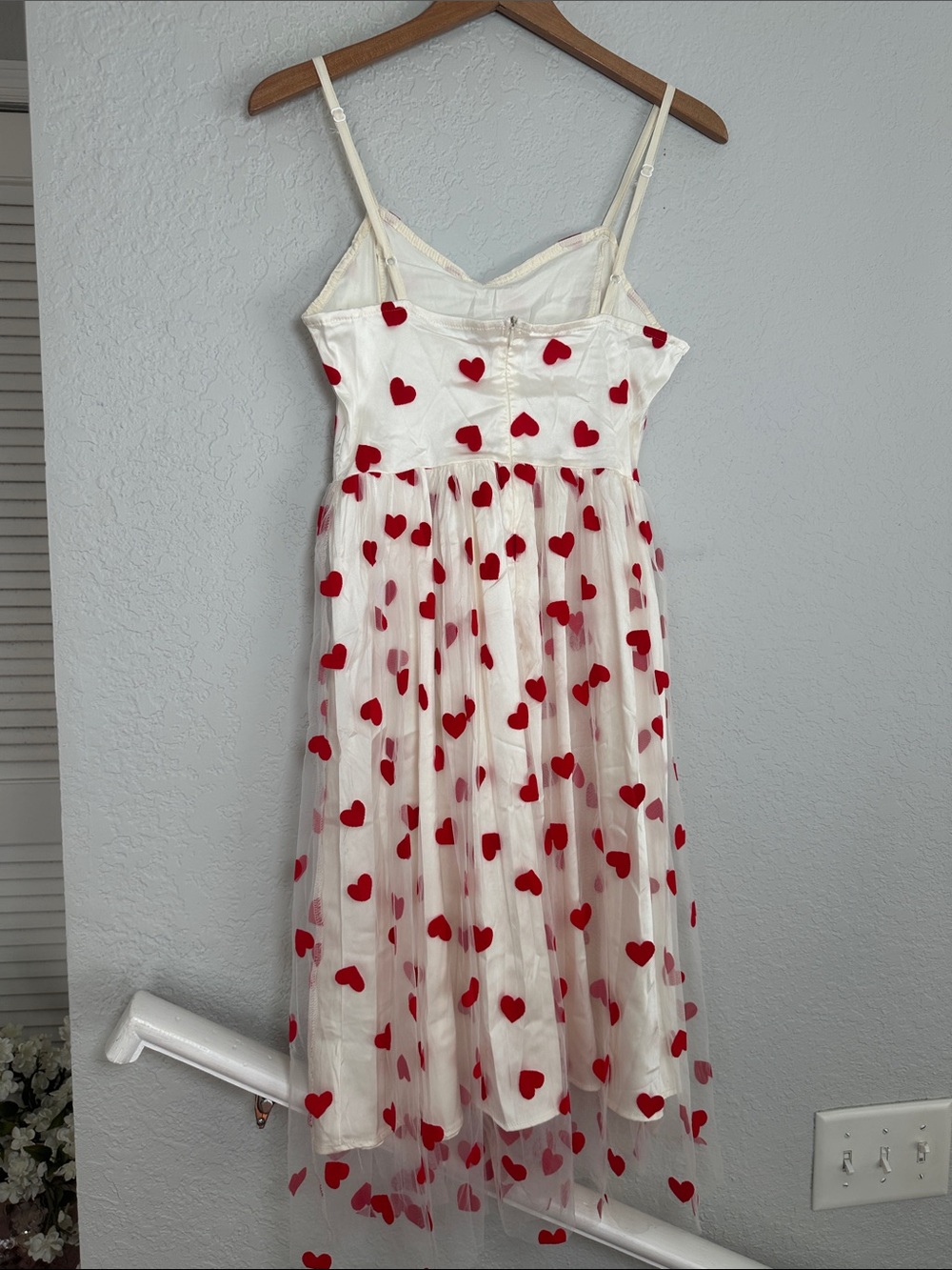 Queen of Hearts White Tulle Dress Red Velvet Heart Tulle Overlay Whimsical - Picture 7 of 7
